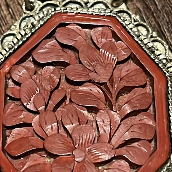 Vintage Antique Chinese Deep Carved Cinnabar necklace handmade - Picture 9 of 12